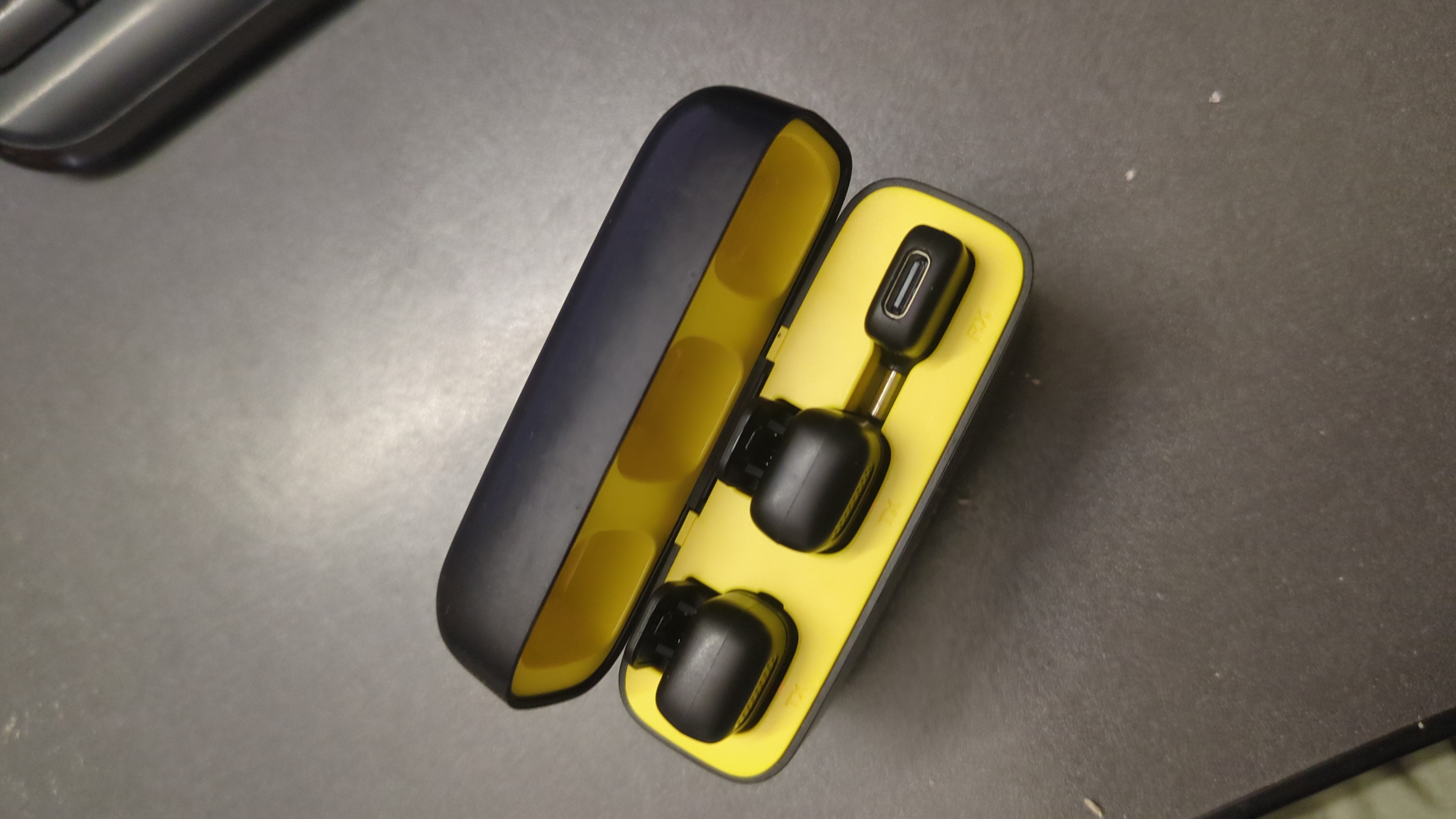 Wireless Dual Microphone